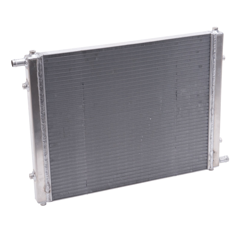 Edelbrock Heat Exchanger Single Pass Single Row 31 000 Btu/Hr 22In W X 16 5In H X 1 5In D Silver